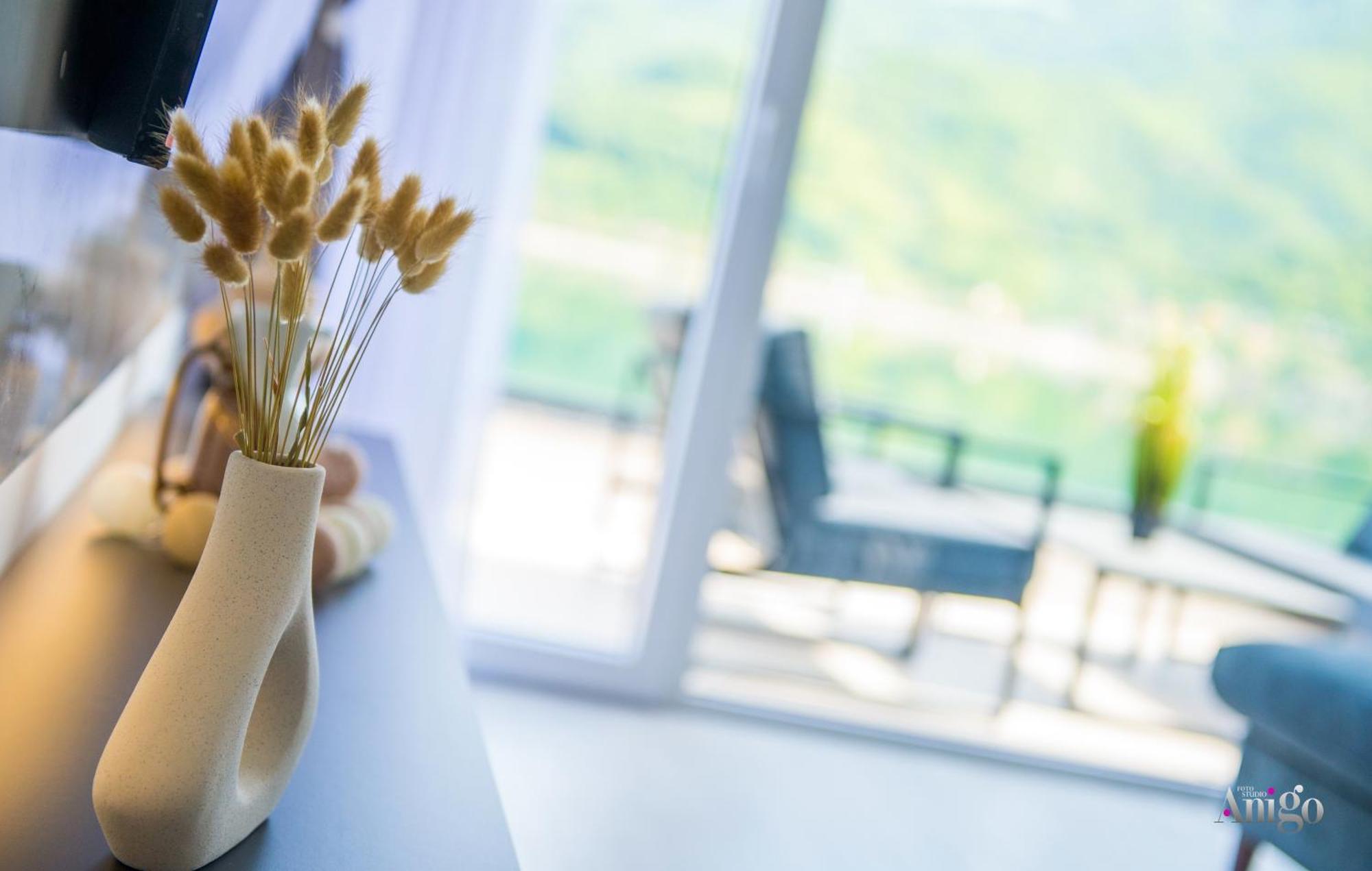 Royal Terrace Apartments コニツ エクステリア 写真